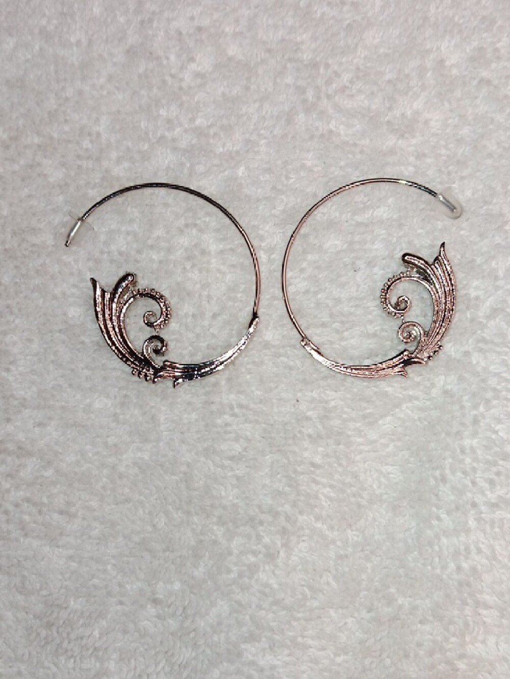 Filigree Swirl Hoop Earrings Silvertone NWOT